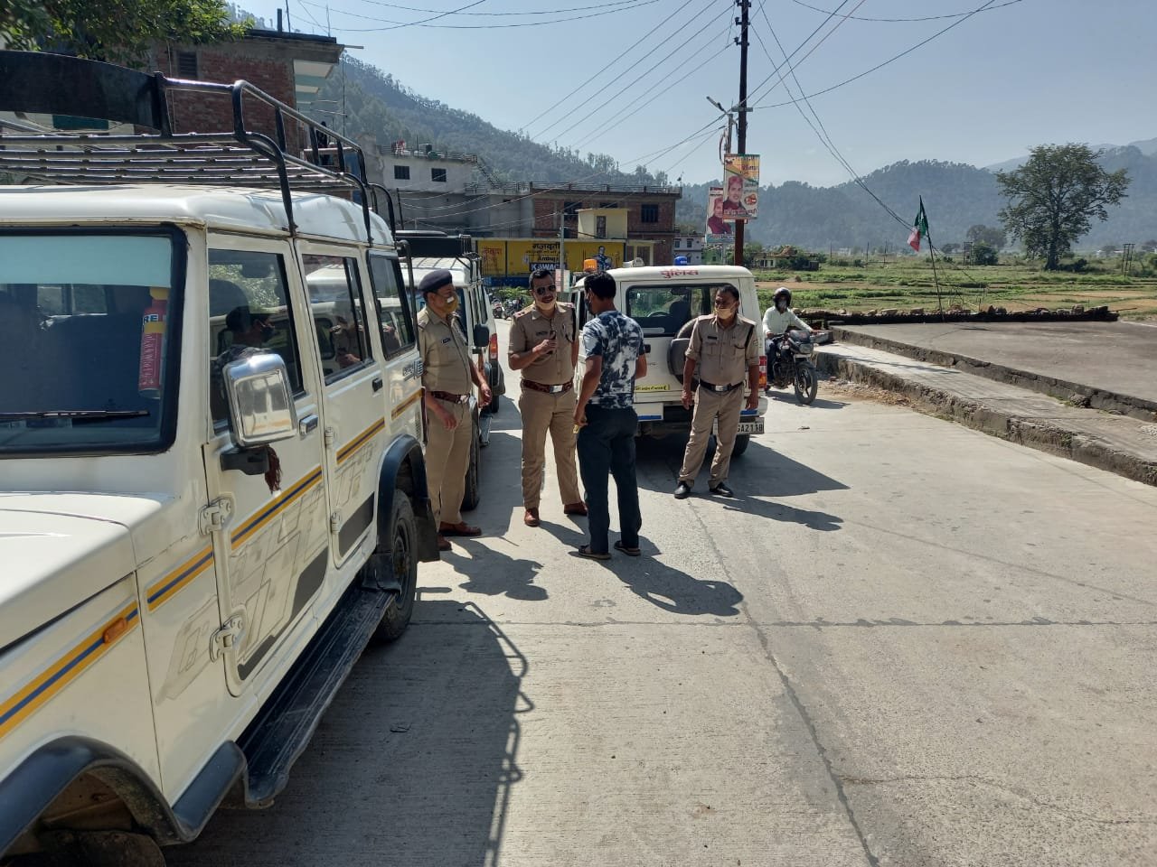 अल्मोड़ा : पुलिस ने सुगम यातायात अभियान के अन्तर्गत की कार्यवाही