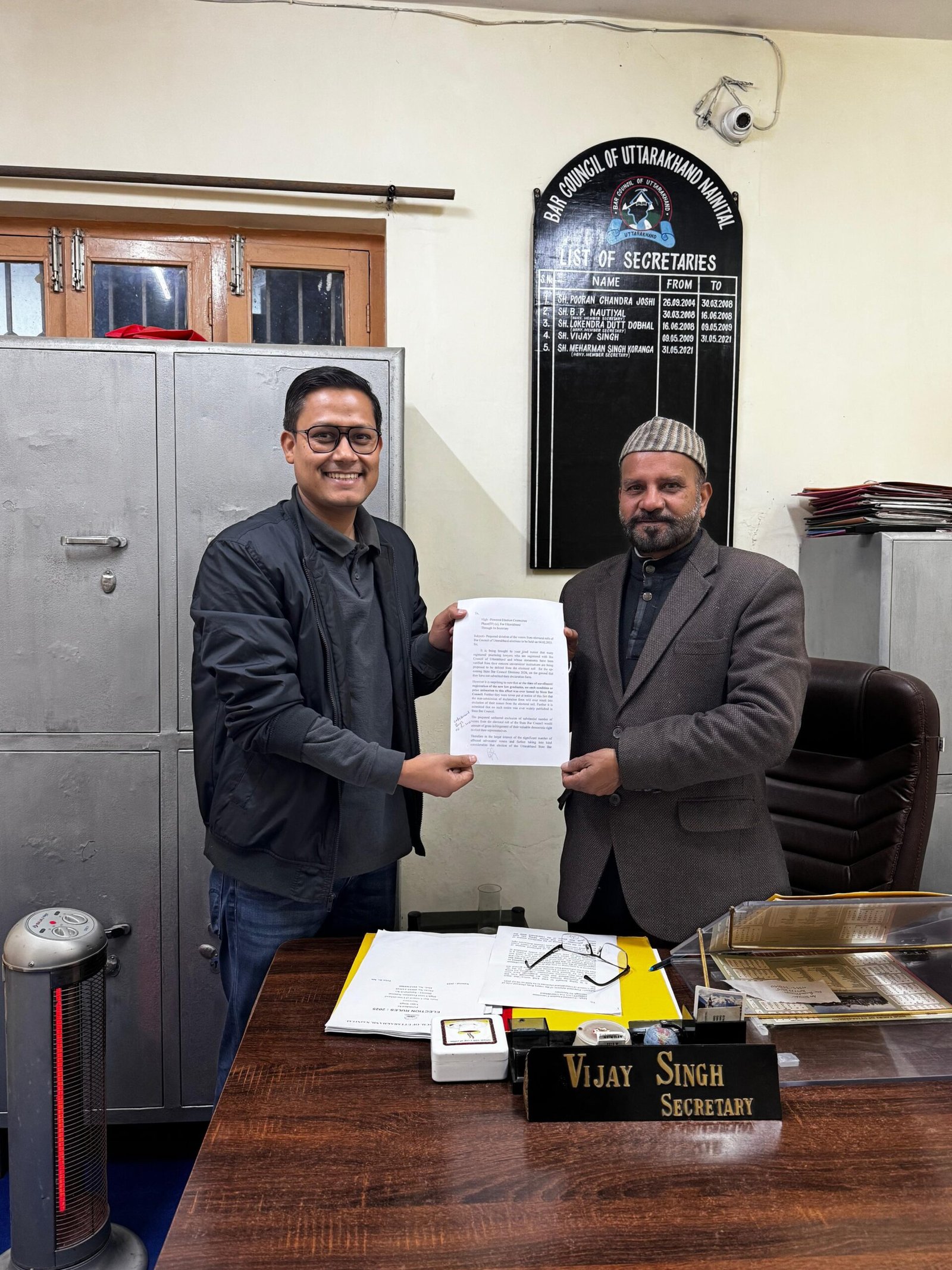 नैनीताल: स्टेट बार काउंसिल चुनाव को लेकर नया विवाद शुरू, बड़ी संख्या में अधिवक्ताओं के नाम वोटर लिस्ट से हटाने के प्रस्ताव पर उठे सवाल