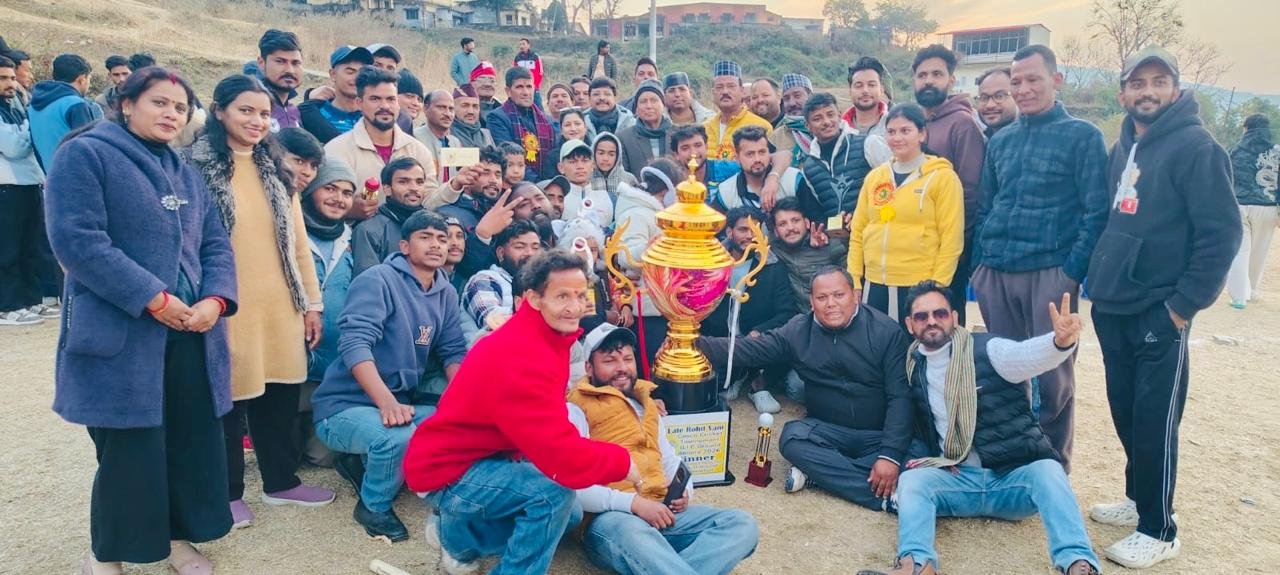 अल्मोड़ा: स्व. रोहित वाणी मेमोरियल कप: फाइनल मुकाबले में कसार वॉरियर्स को हराकर गोल्डन बॉयज ने जीती ट्रॉफी