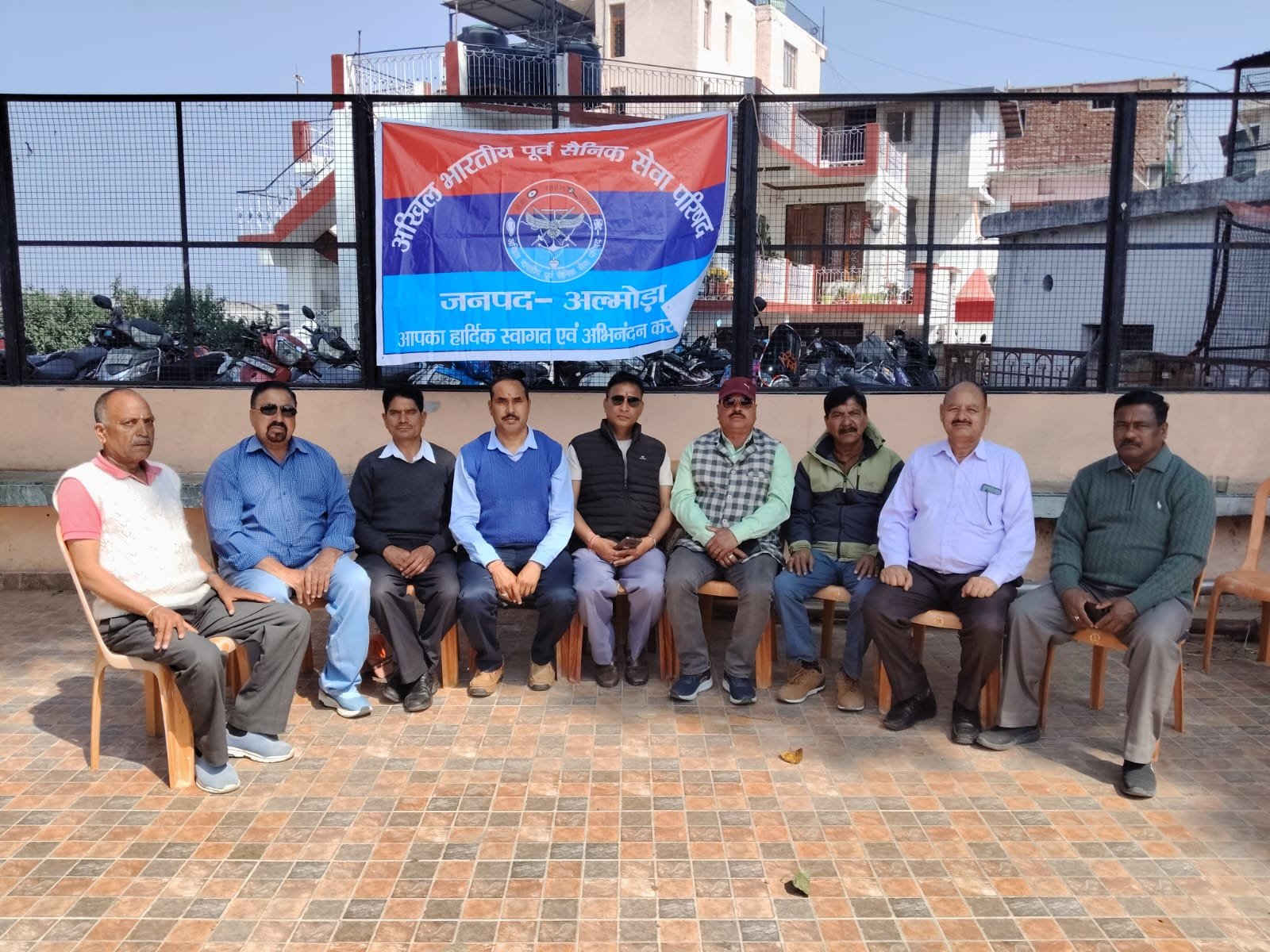 अल्मोड़ा: अखिल भारतीय पूर्व सैनिक सेवा परिषद के पूर्व सैनिकों की हुई बैठक, पाइप लाइनों की मरम्मत, गड्ढे मुक्त सड़क समेत उठाए यह मुद्दे